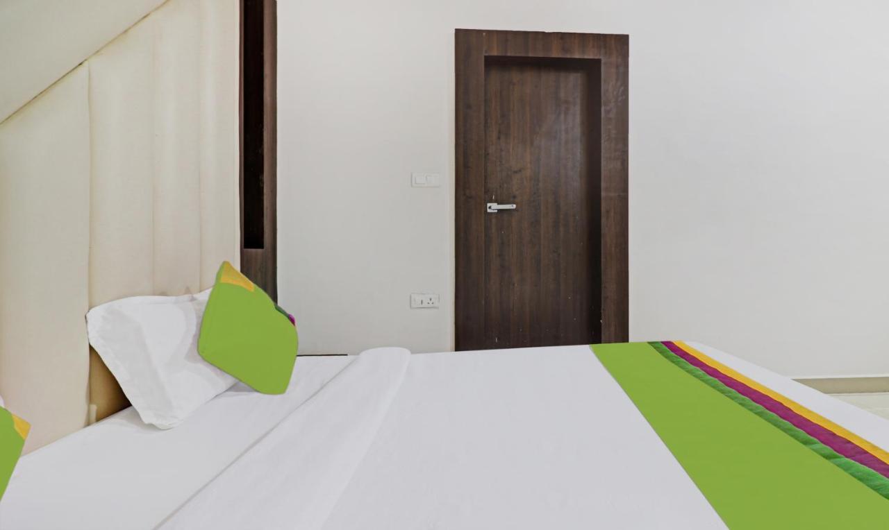 Treebo Trip Supreme Hotel Jhānsi Екстериор снимка