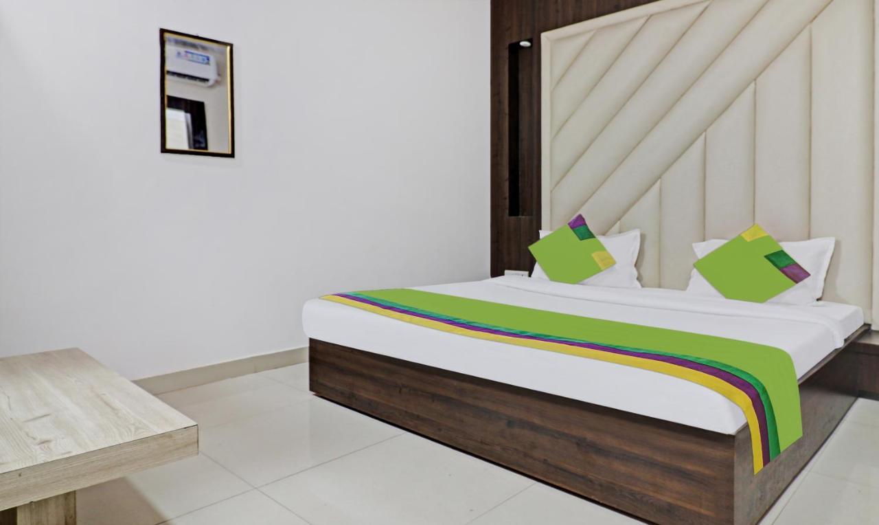 Treebo Trip Supreme Hotel Jhānsi Екстериор снимка