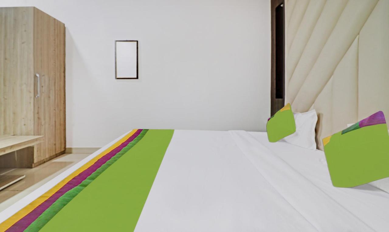 Treebo Trip Supreme Hotel Jhānsi Екстериор снимка
